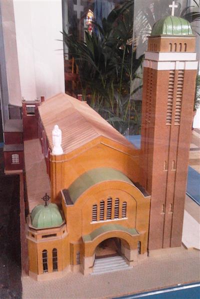 Article 201409192115: kerk Pulhof - maquette