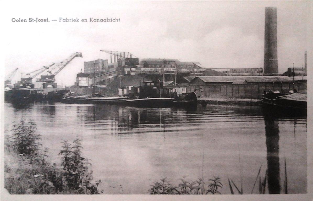 Article 201505140103: Sint-Jozef-Olen - Fabriek Union Minière [Umicore] en kanaalzicht